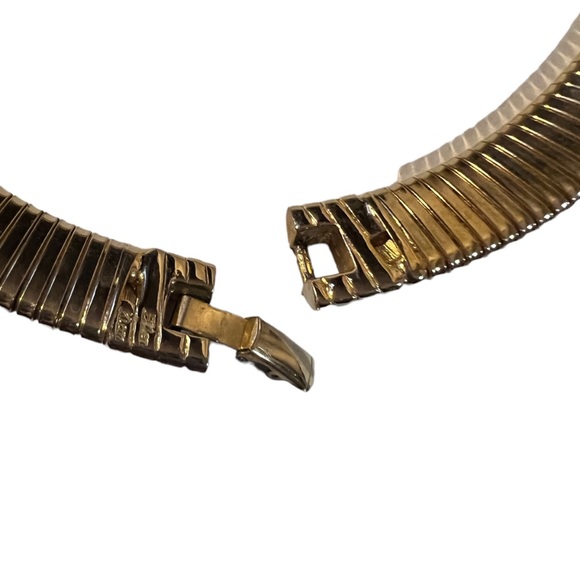 Ellen Kiam Signed Omega Comb Teeth Gold Tone Collar - Picture 6 of 13